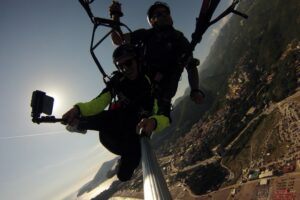 the best paragliding tandem flight in Montenegro with paragliding montenegro team